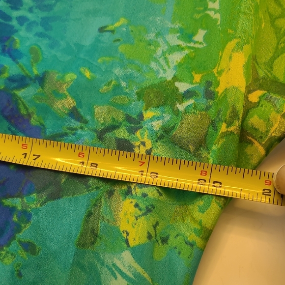 Natori Blue and Purple Floral Top - Picture 5 of 6